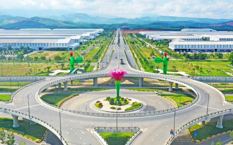 Bốn trụ cột xây dựng trung tâm logistics