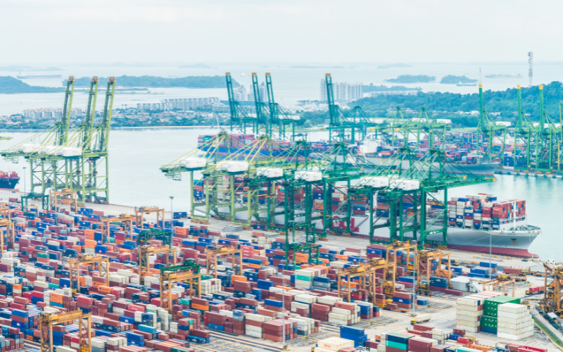 Chi Phí Mùa Cao Điểm Container