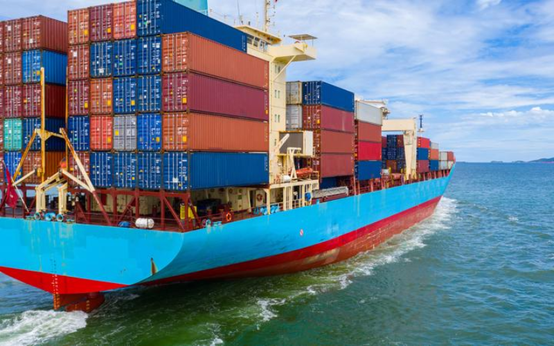 Đa Dạng Hóa Tuyến Vận Chuyển Và Thị Trường