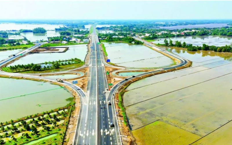 Hậu quả thiếu hụt logistics ĐBSCL