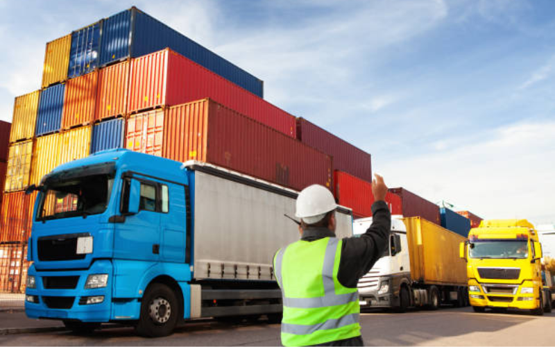 Hỗ Trợ Doanh Nghiệp Giảm Chi Phí Vận Chuyển Container