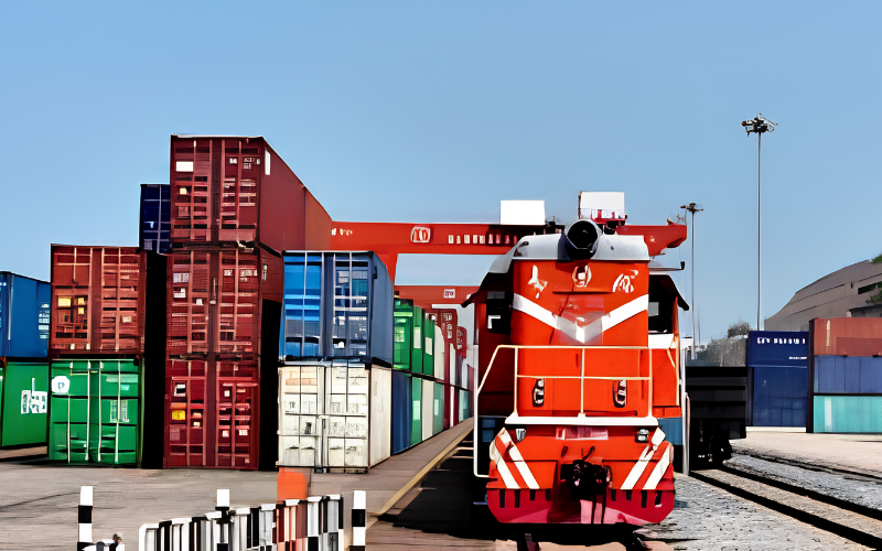 Hoạt Động Vận Hành Và Phối Hợp Bốc Dỡ Container