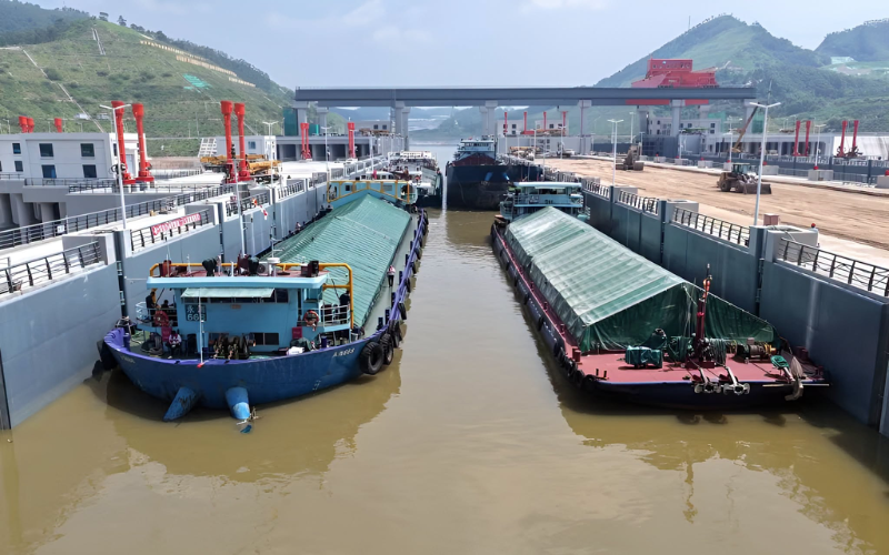 Kênh đào Bình Lục tại Quảng Tây Trung Quốc