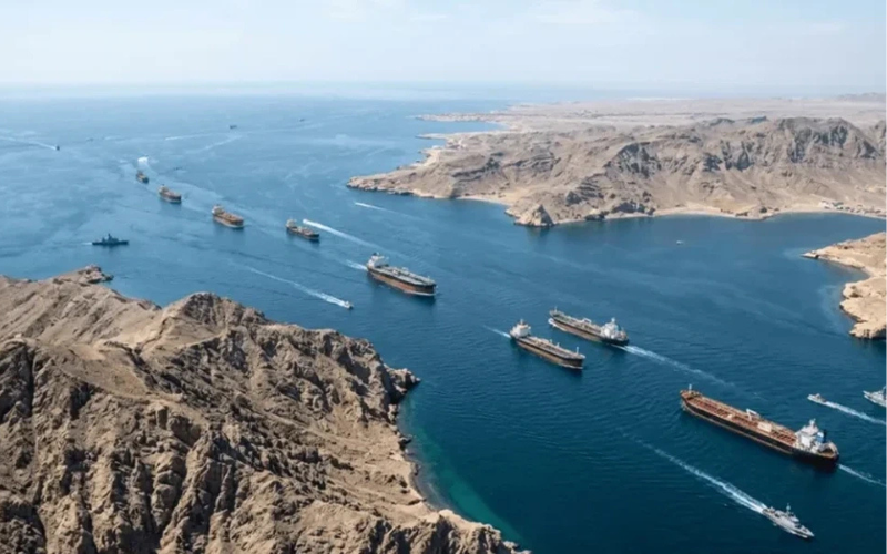 Kiểm Soát Lưu Lượng Tàu Thuyền Hormuz Vận Chuyển Container