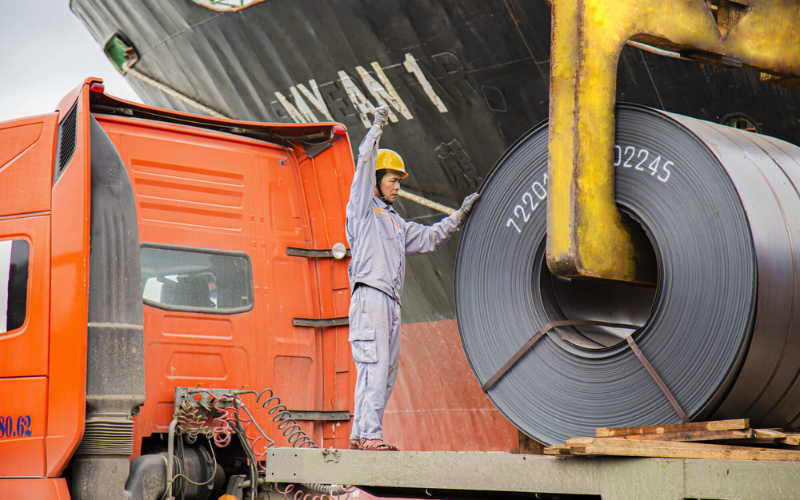 Container opening and resealing for goods subject to customs inspection