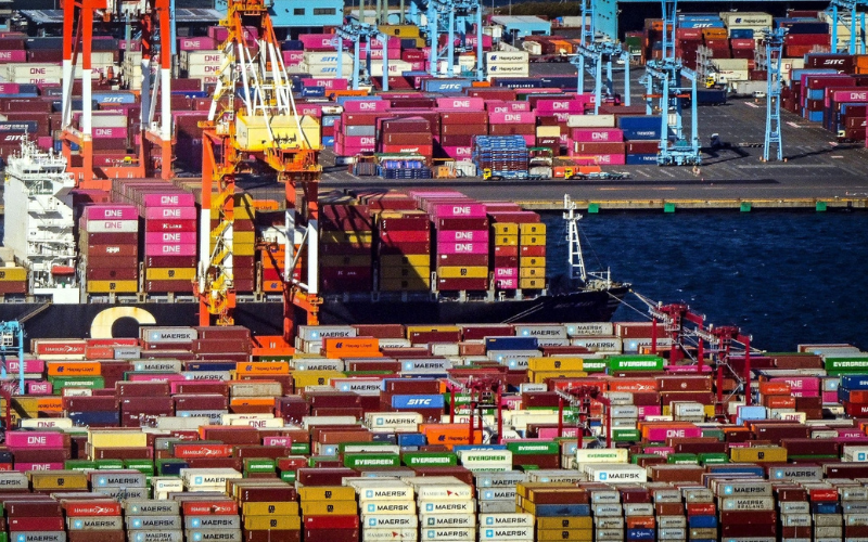 Tắc Nghẽn Cảng Biển Châu Á Vận Chuyển Container