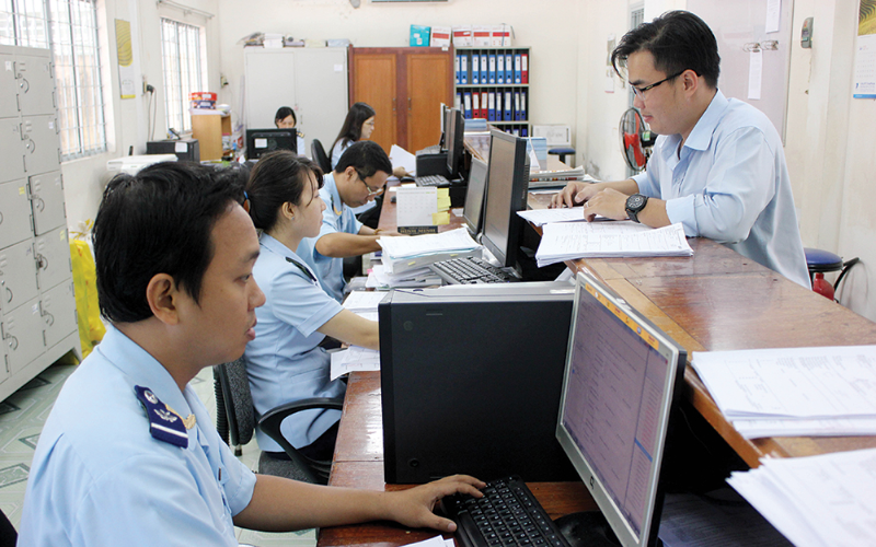 Thời gian thông quan hàng hóa kéo dài gây ảnh hưởng tiêu cực đến chi phí logistics và lợi nhuận.