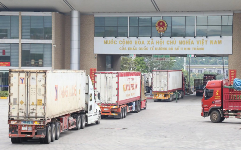 Container Trucks Processing Procedures At Kim Thanh International Road Border Gate No. II