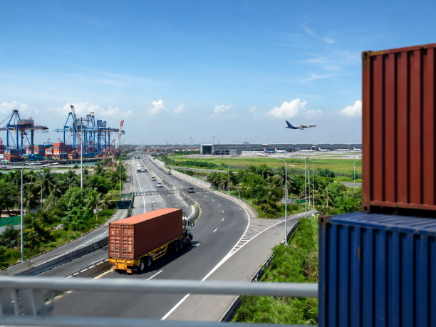 Vai Trò Tuyến Logistics Cảng Cái Mép Đi Sân Bay Long Thành 